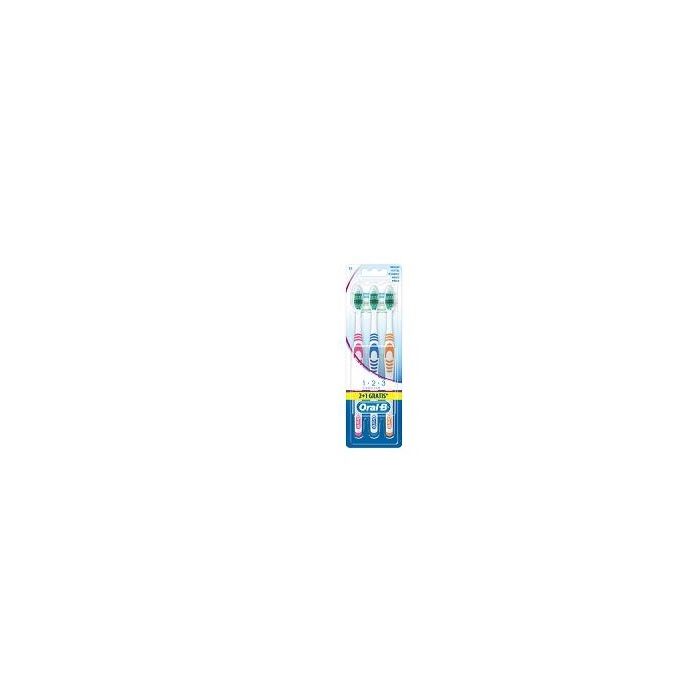 Oral-B Classic Care TriPack Setole Medie 3 Spazzolini
